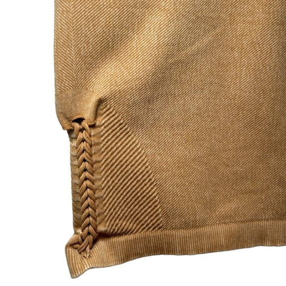 NWOT OFFLINE by Aerie Seamless Macrame 7" Bike Short- Golden Tan/ Size Small - Picture 5 of 6